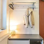 The Maekkylae Escape - Perfect For 2 With Sauna Look And Optional Hot Tub בית נופש