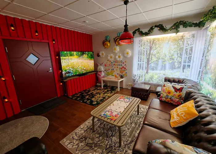 The Maekkylae Escape - Perfect For 2 With Sauna Look And Optional Hot Tub Holiday home Helsinki