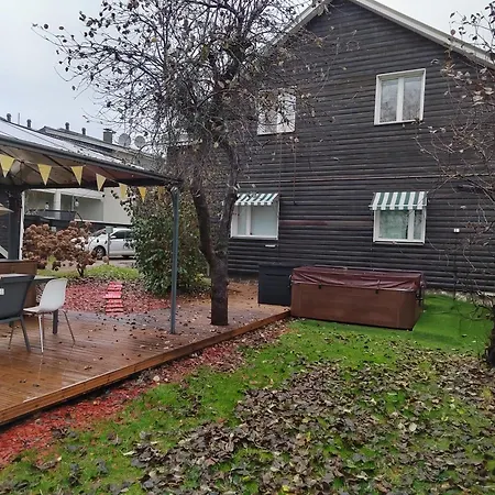 Ferienhaus The Maekkylae Escape - Perfect For 2 With Sauna Look And Optional Hot Tub *